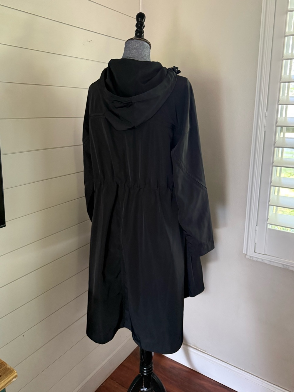 Athleta Women’s Solar Wind & Rain Anorak Jacket - Picture 7 of 10